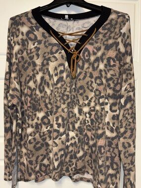 white birch Neutral Leopard Lace-Up Pullover in Black and Tan